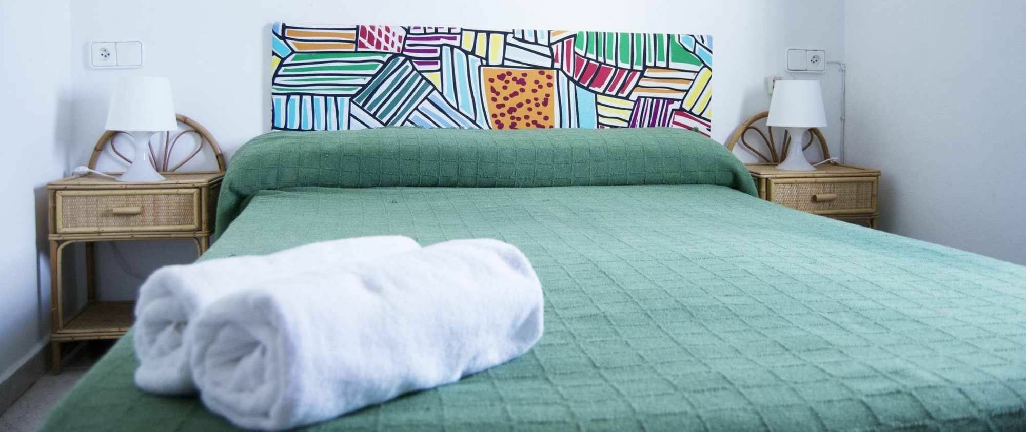 Hostal Costa อิบิซาทาวน์ ภายนอก รูปภาพ