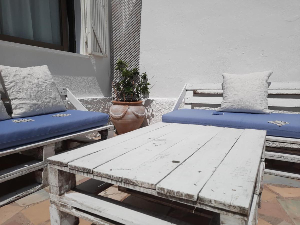 Hostal Costa อิบิซาทาวน์ ภายนอก รูปภาพ